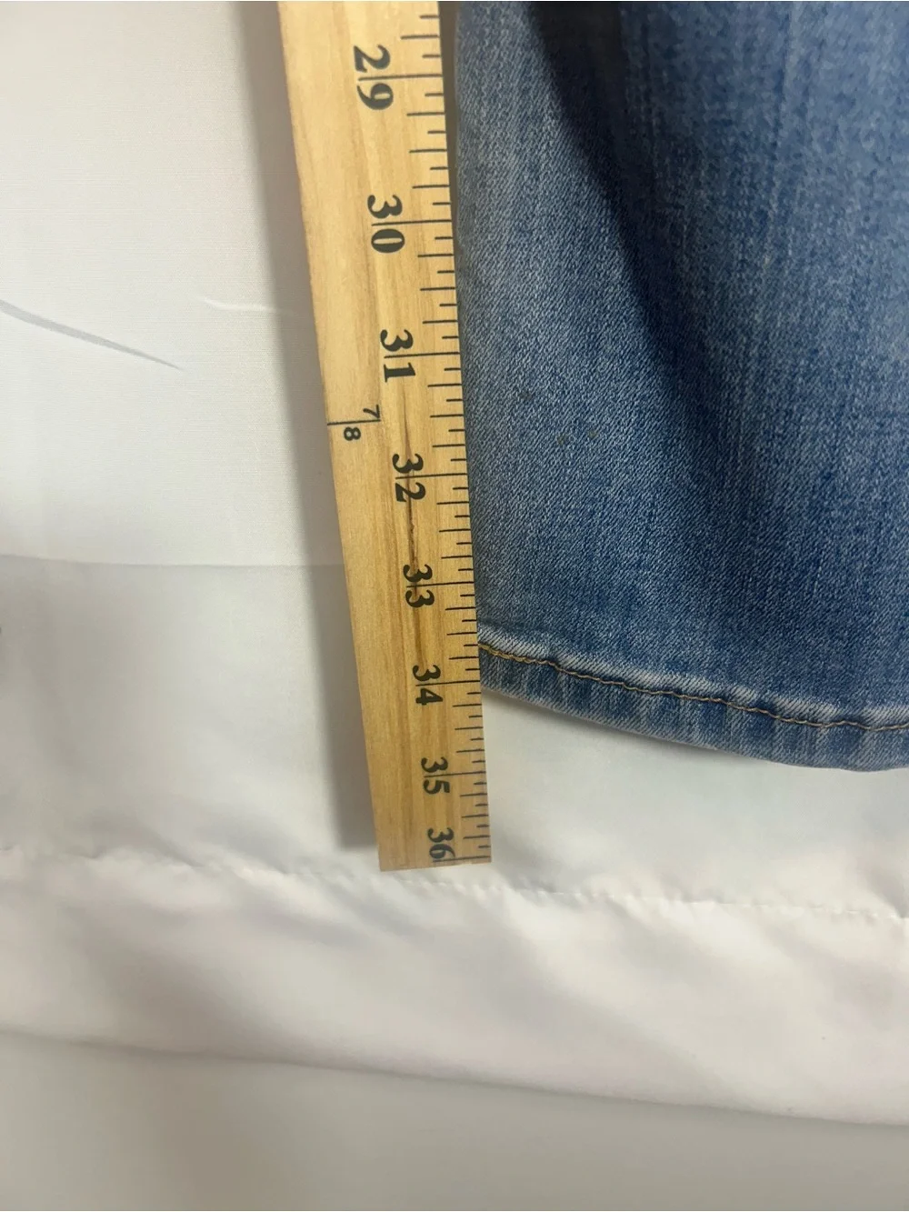 Levi's Men's Slim Straight Light Blue Jeans